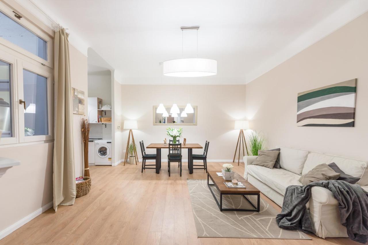 Ferienwohnung Downtown Heart 3 Bdr, 2 Bath, A/C Budapest Exterior foto